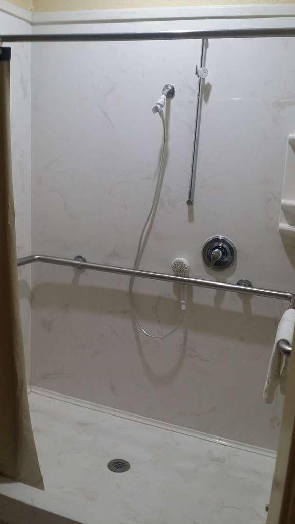 Americas Best Value Inn & Suites Northeast Houston Bilik gambar